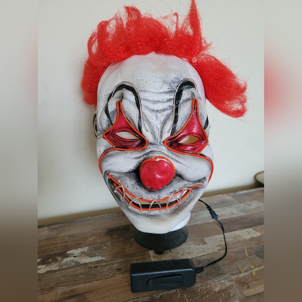 Halloween Mask Crazy Clown With Light-up Led Features